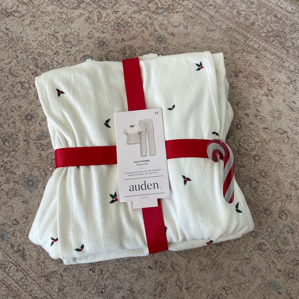 Pointelle short sleeve shirt and pants PJ set